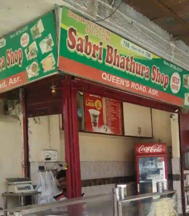 https://theamritsarguide.in/assets/vendors/original/167-sabri-bhathura-shop-bus-stand-amritsar-restaurants-40rdahuzqr.jpeg