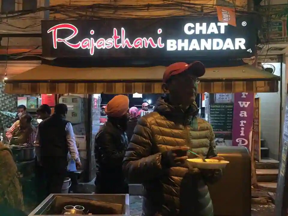 https://theamritsarguide.in/assets/vendors/original/168-rajasthani-chat-bhandar-amritsar-gpo-amritsar-inexpensive-restaurants-below-rs-500-1hwcnol.jpg