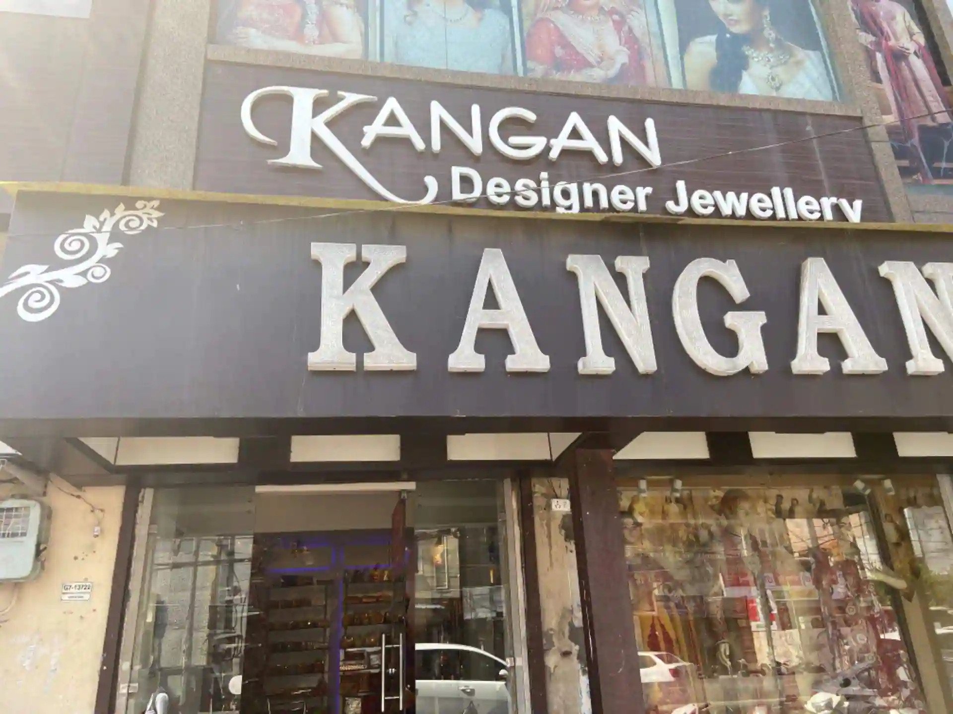 https://theamritsarguide.in/assets/vendors/original/233-kangan.jpg